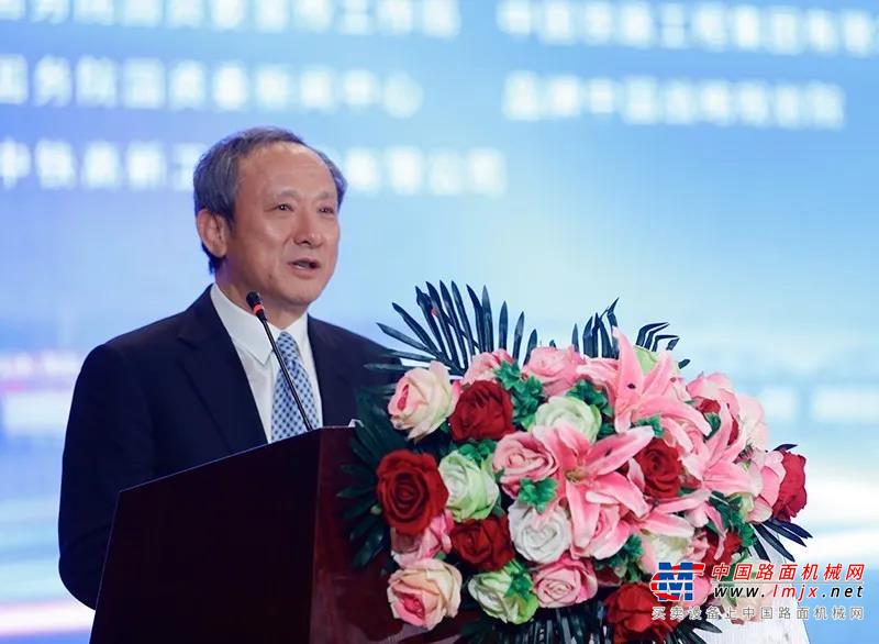 王民应邀出席“三个转变”与高质量发展研讨会暨第三届中国品牌战略发展论坛并作主旨演讲