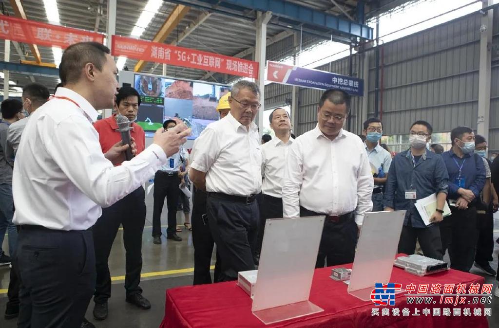 山河智能：“5G+工业互联网”让制造业更智能