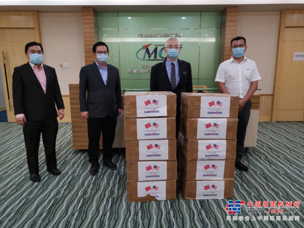 山沃国际工程公司向马来西亚交通部捐赠防疫口罩
