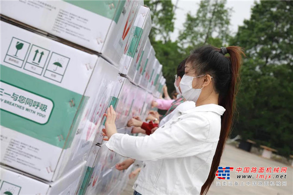 真及时！60万只“三一牌”口罩已捐赠印度马邦政府