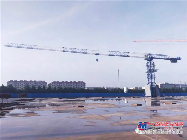 起重机械二厂精心筹备样机向方圆集团建厂五十周年献礼