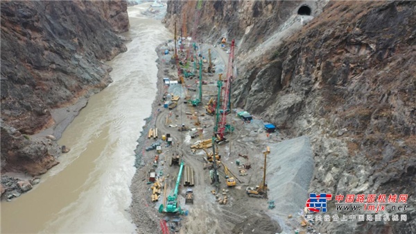 中國水電基礎局攜手上海金泰成功挑戰世界最深振衝碎石樁工程