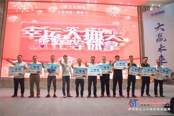 	深耕市场，技术、产品是永恒的核心。在装载机领域，谁掌握了大吨位技术，谁就是这个领域的领导者。而在这一点上，徐工可谓当仁不让。