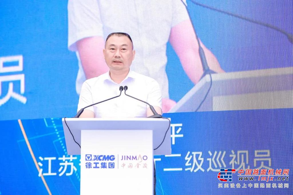 	绿色发展是高质量发展的底色，面对能源升级、绿色发展的大趋势，面对“新基建”的国家战略，新能源商用车能否以换电为突破口“二次创业”？