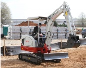 【海外新品】竹內美國公司推出新型TB225挖掘機