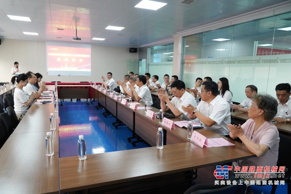 山河学院（山河党校）揭牌暨山河智能与湖南大学人才培养战略合作签约仪式圆满举行