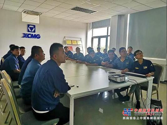 徐工【冲刺过半】整车销售1300台！他们超额完成“双过半”任务！