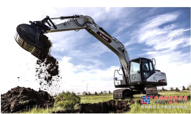 【海外新品】山猫推出新型E165大型挖掘机