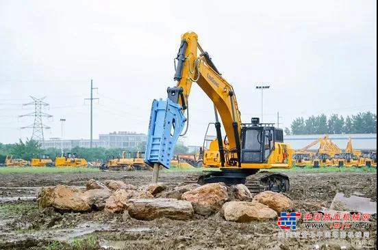 柳工：开山锤王 CLG956EHD，乘风破浪！