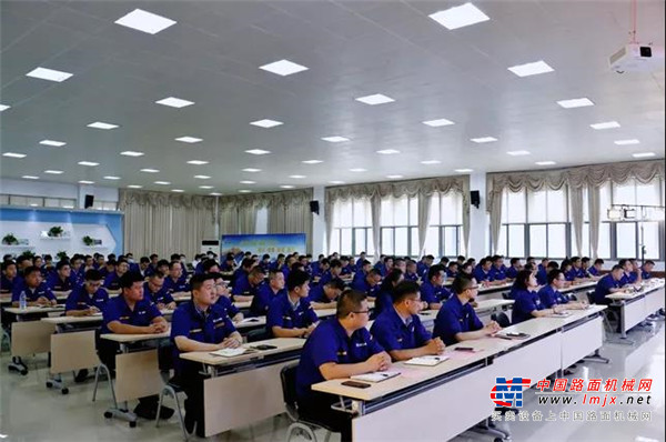 徐工环境营销公司市场部部长田文冰