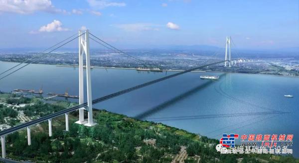 四台宝峨设备齐聚“南京六桥”悬索桥项目，南锚碇工程顺利进行