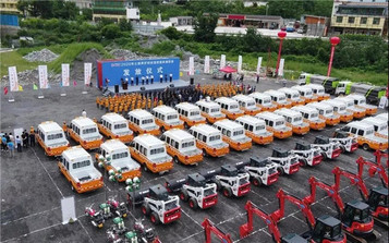 山猫入队！阿坝州公路机械再添助力！