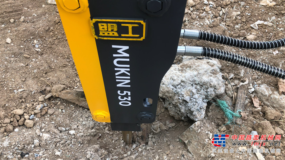 【產品導購】微挖屬具精品推薦之盟工MUKIN530破碎錘