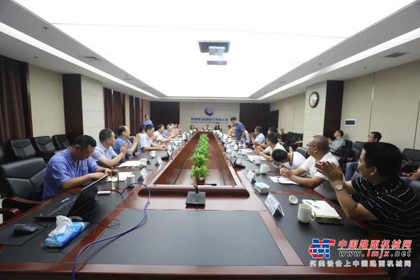 陕建机股份2020年“携手共进 扬帆远航”代理商会胜利召开