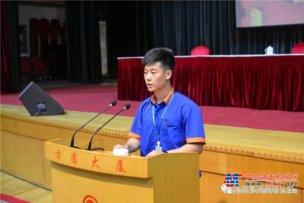 方圆集团工会主席、副总经理汪新军主持座谈会并讲话，回顾了中国人民解放军自成立以来的光辉历程，要求全体退伍军人落实刘长城总经理的讲话精神，在各自岗位上继承发扬军队的优良传统和优良作风，继续保持军人特有的品质，爱岗敬业，顾全大局，为方圆的发展再立新功。