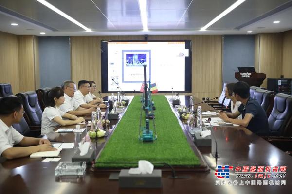比利时商务领事到访山河智能