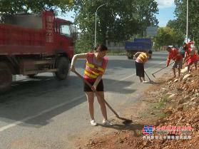 祁阳公路建设养护中心：烈日下的那一抹“橘红色”