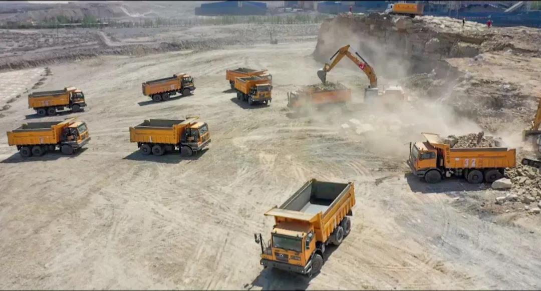 加购30台！徐工XG90非公路自卸车批量交付鄂尔多斯老客户！