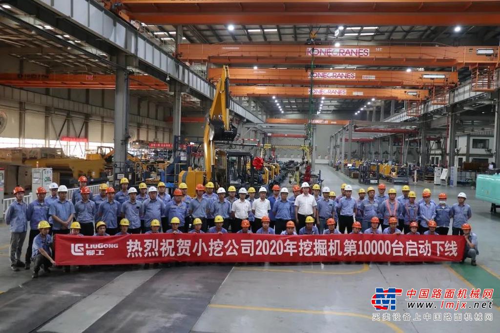	自此之后，柳工的“东线战事”一波快过一波。不到五年间，这家偏安西南的制造商，几度出手，在江阴、上海、镇江、蚌埠、常州，苏州等地绵密落子。