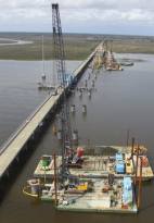 利勃海尔钻机深挖南卡罗来纳州桥梁项目
