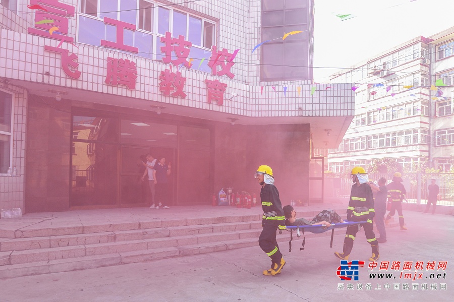 河北宣工技校举办 “入学第一课”消防安全知识培训