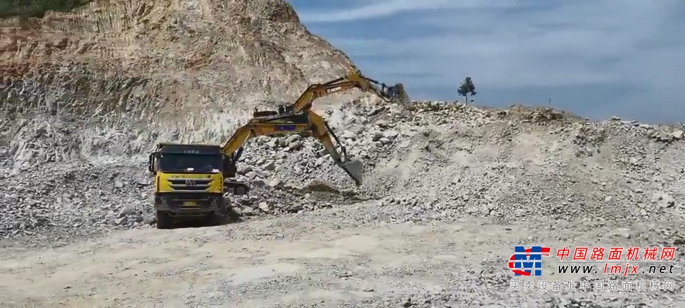 礦山施工的第一選擇丨日產4000噸，徐工大挖實力圈粉！