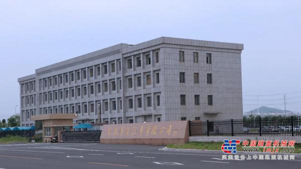 为客户提供完善的产品服务系统 华菱汽车荣获第三批“省级服务型制造示范企业”称号