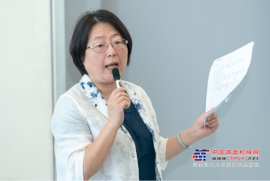 	宝马格常州工厂总经理宋功成先生介绍了常州新工厂的生产能力、制造工艺、质量管理和2021财年的生产任务。宝马格常州工厂落户常州国家高新区，标志着宝马格在中国的发展进入崭新的阶段。项目总投资7000万美金，注册资本3000万美元，占地面积155亩，预计年产值可达15亿元人民币，年税收达1亿元人民币，是宝马格面向中国和亚太市场的全球第二大生产基地。