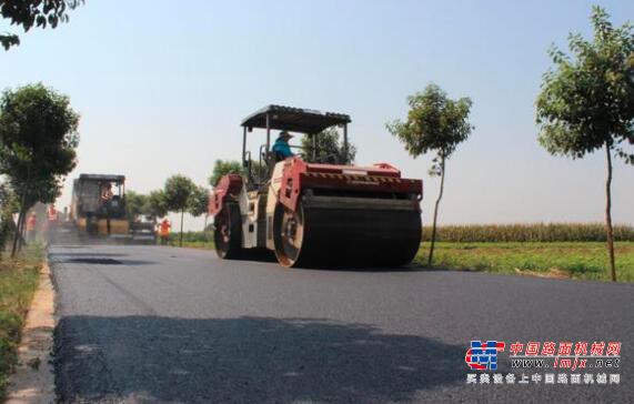襄州区全力推进美丽乡村公路建设 助力乡村振兴大局