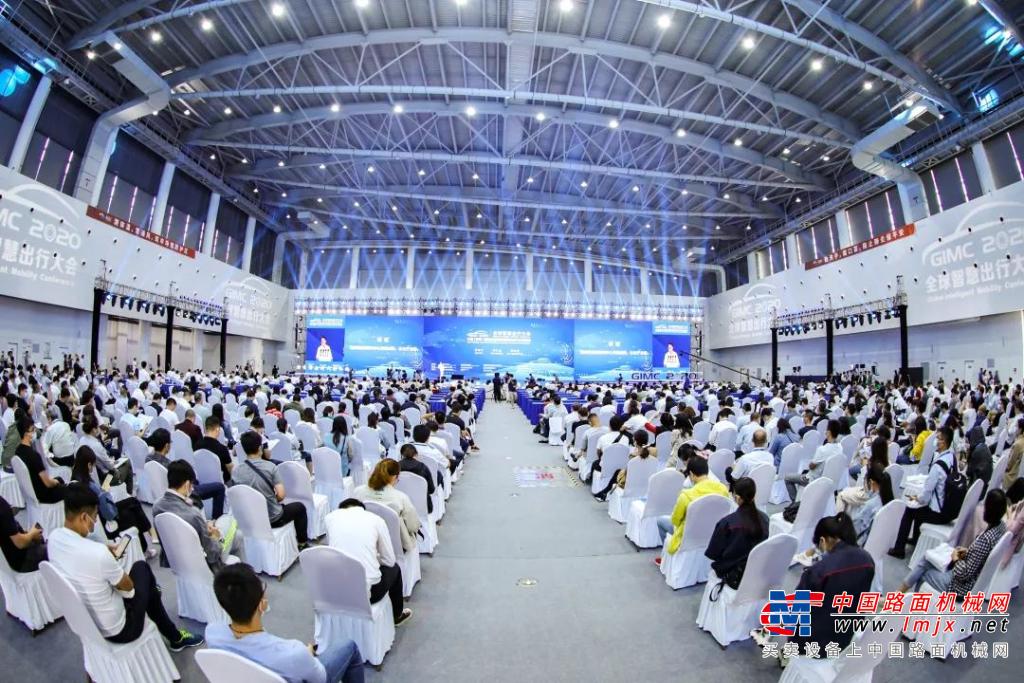 華菱星馬換電重卡亮相“2020中國（南京）國際新能源和智能網聯汽車展覽會”