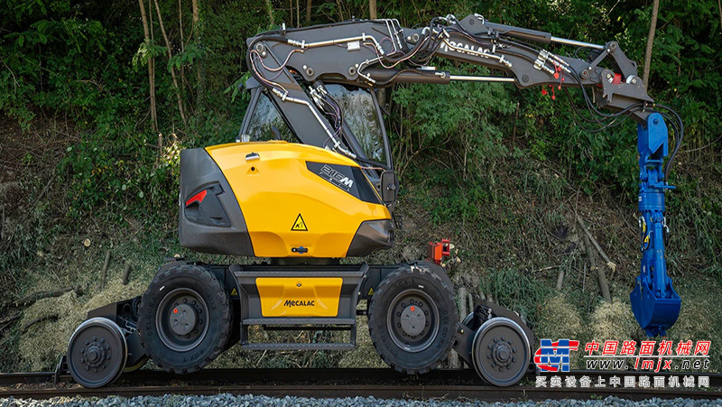 【海外新品】Mecalac推出紧凑型铁路挖掘机