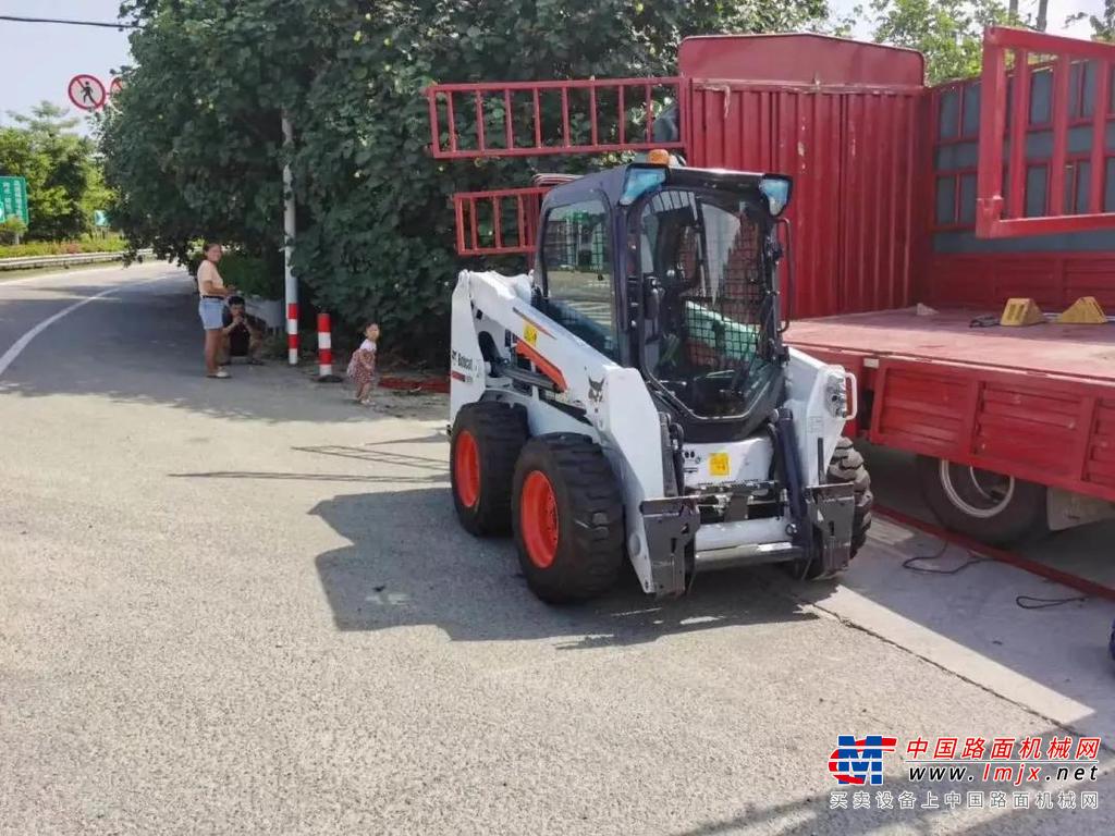 重庆理文码头，山猫S770高配破碎