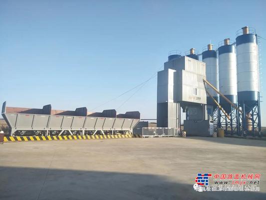 方圆HZS120D型搅拌站服役吉黑高速