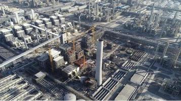 全球重化工领域最大一体化工程建设如火如荼 中联重科塔机高效助建大放异彩