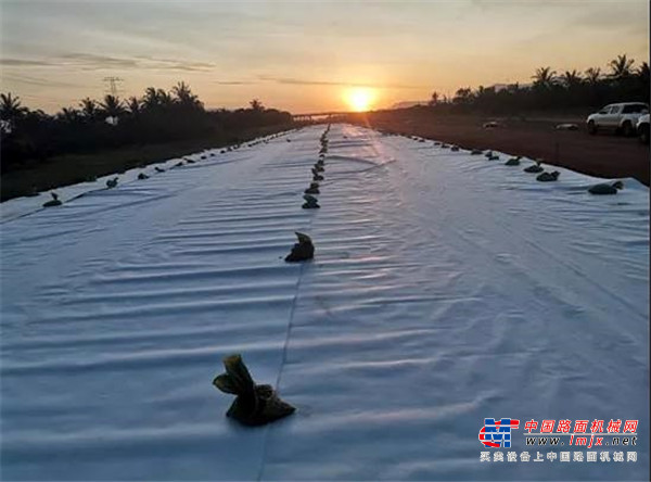 中交西筑喜讯：柬埔寨金边项目三标水稳试验段顺利完成