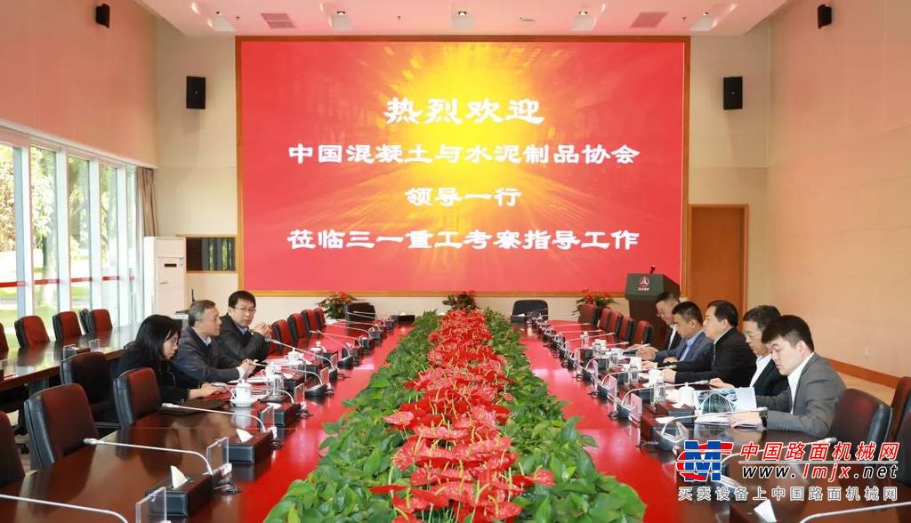 李梁健介绍，今年9月，三一18号厂房顺利完成了“灯塔工厂”改造建设，已投产运营2个多月，生产效率提升50％以上。目前，该工厂还在进行软硬件升级，生产效率仍在持续提升。