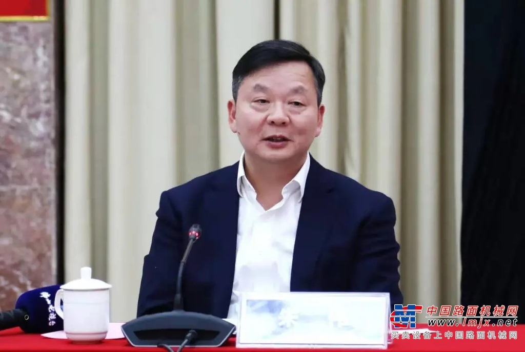 据悉，此次生产基地选址位于广东省中部、珠三角大湾区腹地的佛山市南海区。佛山市毗邻港澳、东接广州、南邻中山，营商环境优越，工业化水平高，是全国先进制造业基地，也是珠三角经济区物流和交通枢纽。