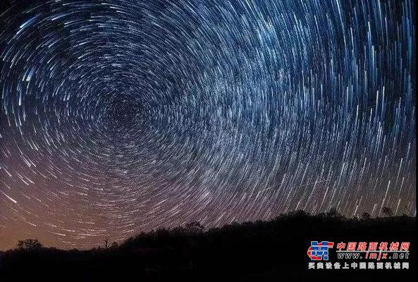 今晚狮子座流星雨相约星空！约翰迪尔七盏灯为您照亮苍穹！