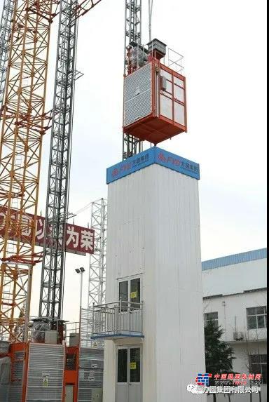 方圆SC100型井道式施工升降机参与多项重点工程施工