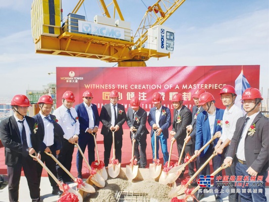 喜封金顶|徐工塔机助建柬埔寨金边摩根大厦！