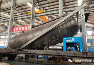 方圆【精工细作】移动式粉料集装箱灌装车组装成功