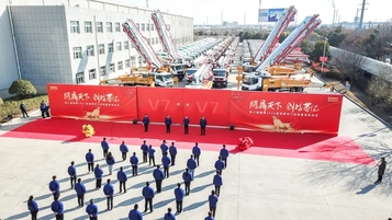 “牛气冲天”开门红|徐工千台V7批量交付引爆市场！