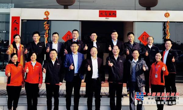 牵手腾讯|打造柳工多媒体客户服务系统