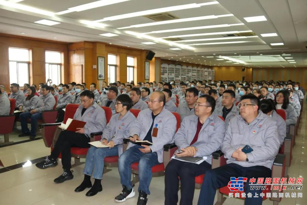 汉马科技集团召开学习全国“两会“精神会议 全国人大代表刘汉如作传达报告