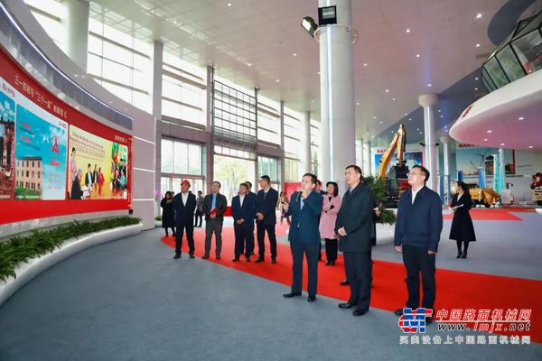 湖南省委常委、宣传部部长张宏森视察三一