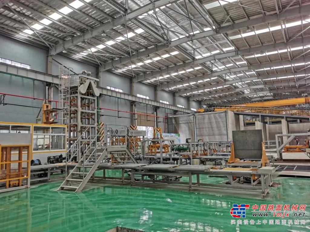 又一條群峰“超音速”全自動製磚生產線即將在江蘇投產