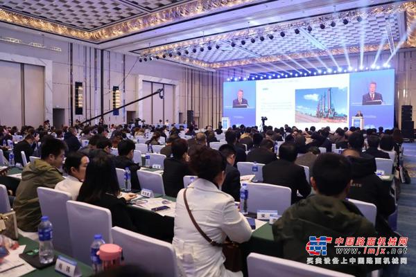 山河智能何清华：走“双循环”道路 勇攀制造业世界高地