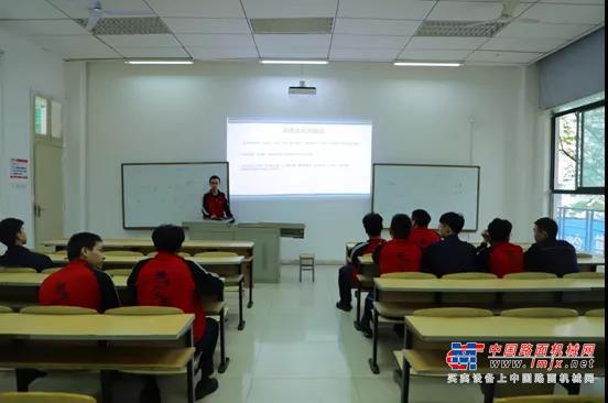 	“老师心里的爱学生是能感知到的”