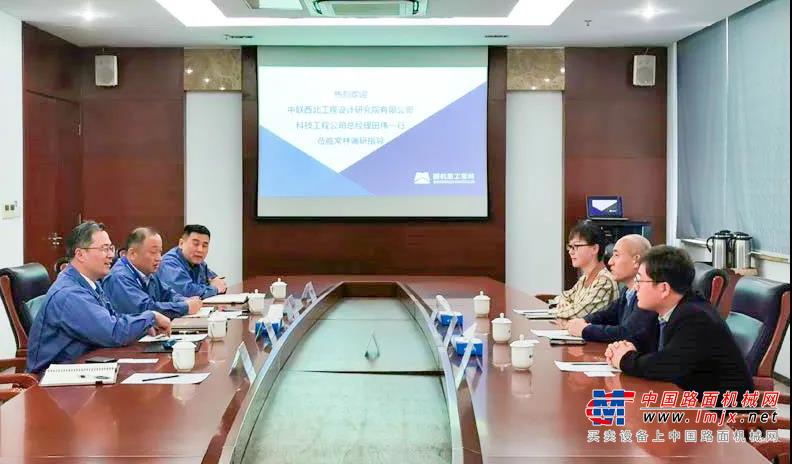 4月8日，	中联西北工程设计研究院有限公司	科技工程公司总经理、智能研究院院长、	智能制造研究所所长田伟等	一行3人访问常林。	宾主双方进行了友好交流。