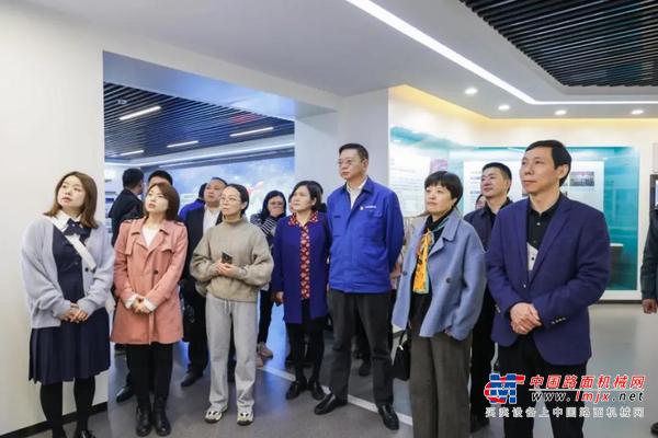 民主党派湖南省委机关青工委团队一行考察山河智能